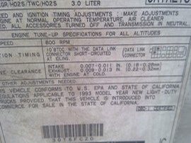 1993 TOYOTA T100 WHITE SR5 STD CAB 3.4L, 2WD.  Z24862